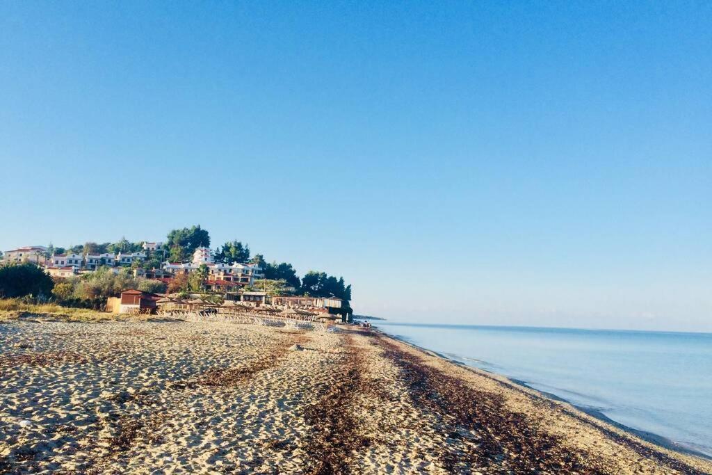 Family Apartment In Greece Каландра Екстер'єр фото